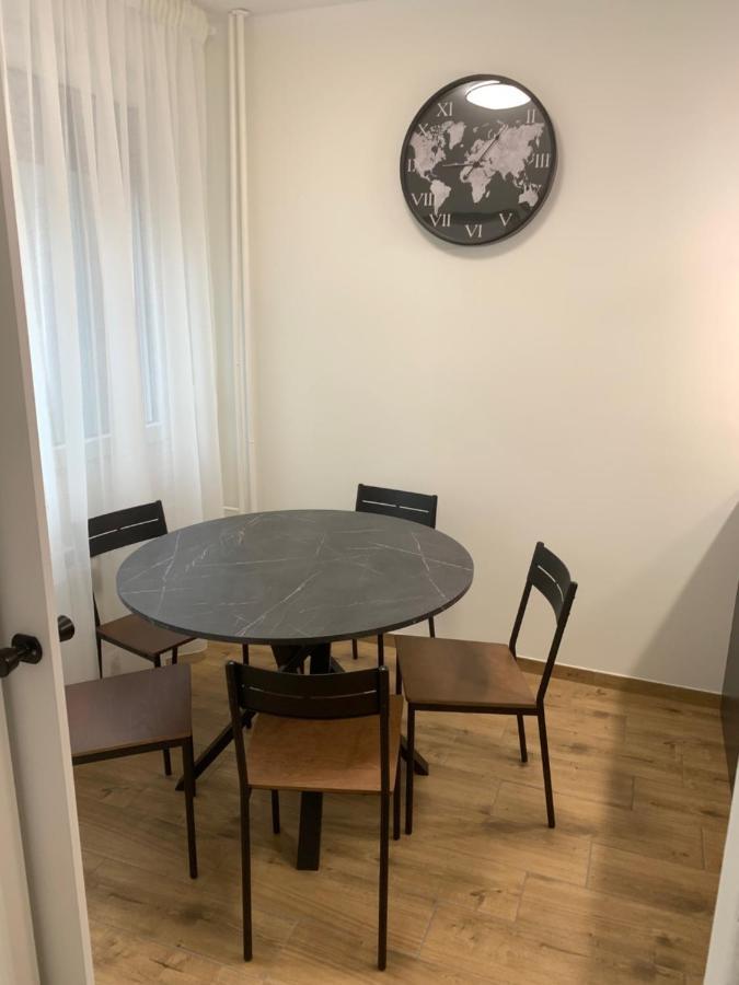 Apartment Karlovac Center Bagian luar foto